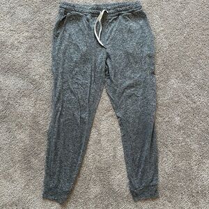 EUC Vuori joggers